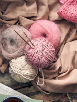 Garn Av Mohair Og Nylon